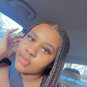 Meet your Posher, Bernice